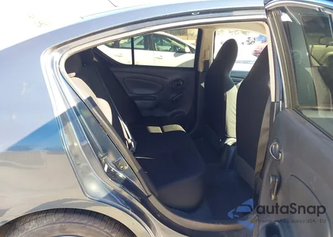 2015 Nissan Versa 1.6 S+ z USA, uszkodzony, nr VIN 3N1CN7AP0FL808480